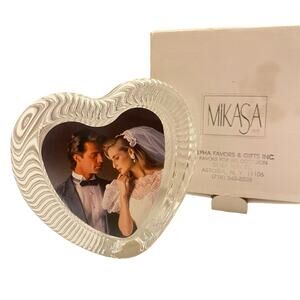 Vintage Mikasa Heart Shaped Picture Frame 4 1/4" With  Original Box and Sticker
